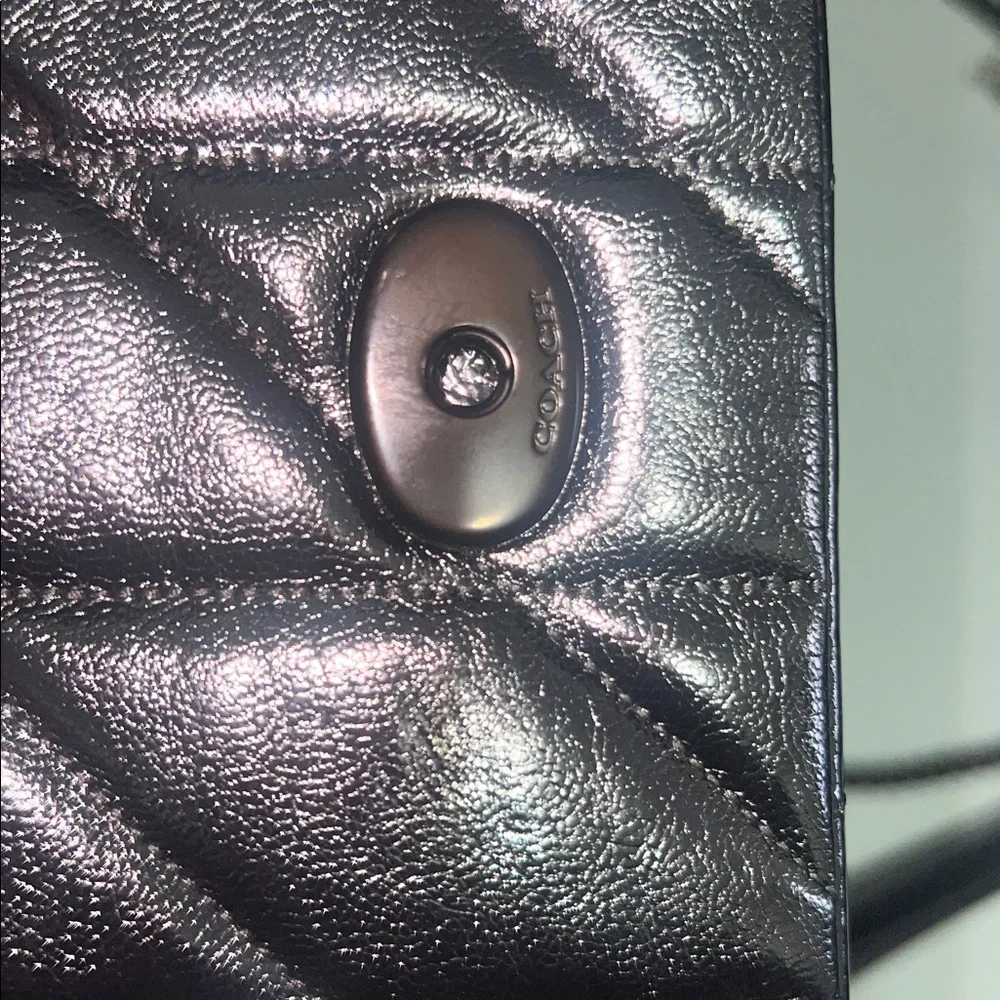 Coach metallic Tabby wristlet - Picture 7 of 12